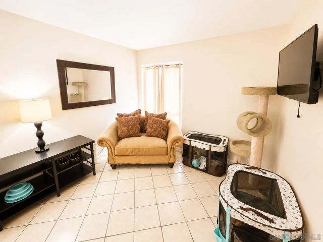 505 Smoketree Gln, Escondido, CA 92026