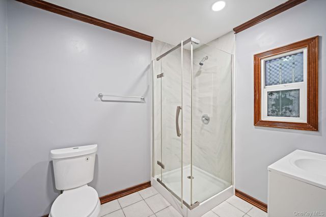 1 Holbrook Street, Bay Shore, NY 11706