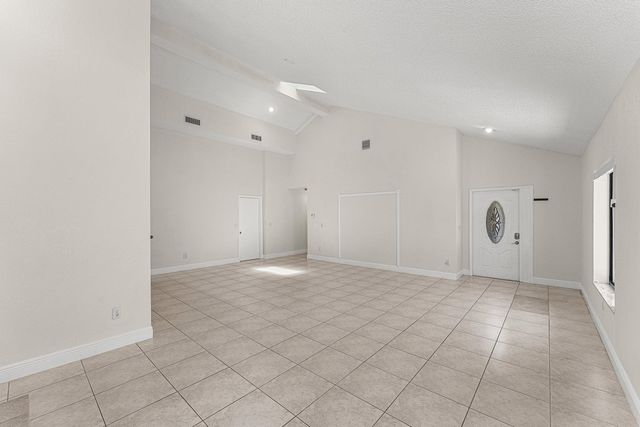 7627 Sierra Drive W, Boca Raton, FL 33433