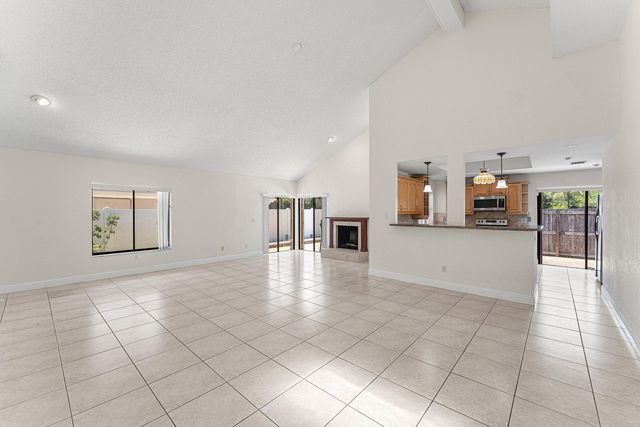 7627 Sierra Drive W, Boca Raton, FL 33433