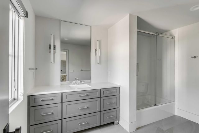 576 Wading Place, Daniel Island, SC 29492