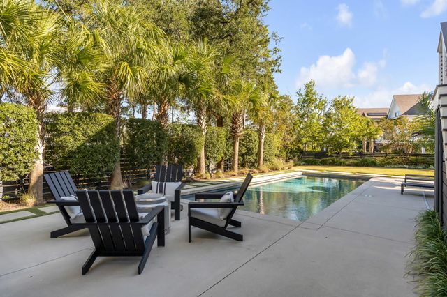 576 Wading Place, Daniel Island, SC 29492