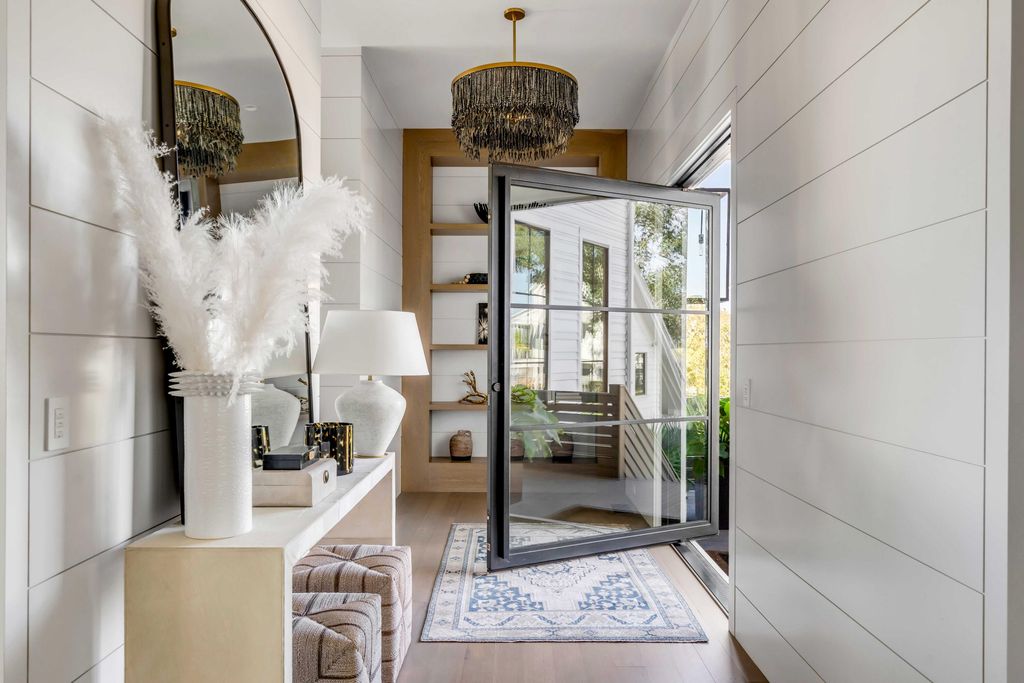 576 Wading Place, Daniel Island, SC 29492