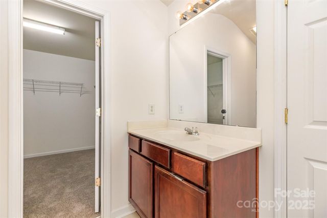 6237 Shelley Avenue, Charlotte, NC 28269