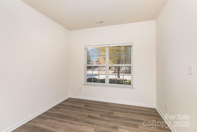 6237 Shelley Avenue, Charlotte, NC 28269