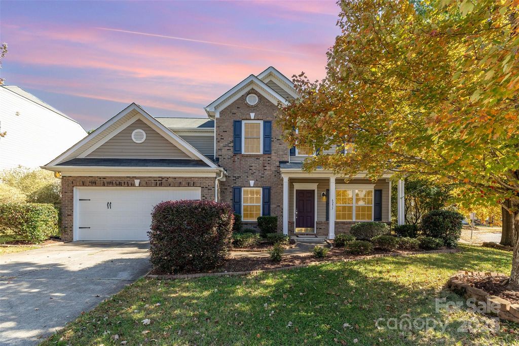 6237 Shelley Avenue, Charlotte, NC 28269