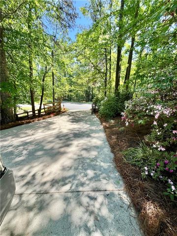 9145 Browns Bridge Road, Gainesville, GA 30506