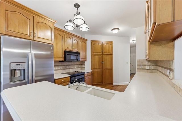 9145 Browns Bridge Road, Gainesville, GA 30506