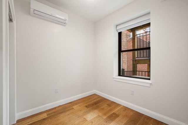 166-168 Salem Street 7, Boston, MA 02113