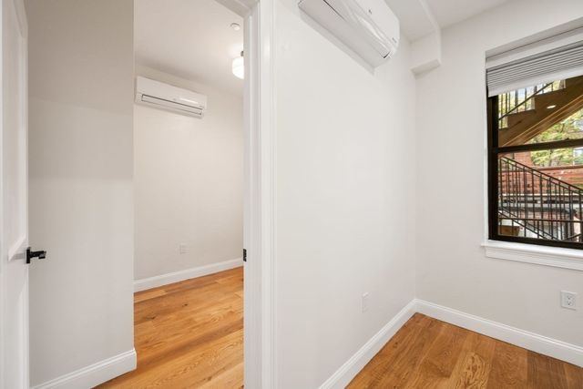 166-168 Salem Street 7, Boston, MA 02113