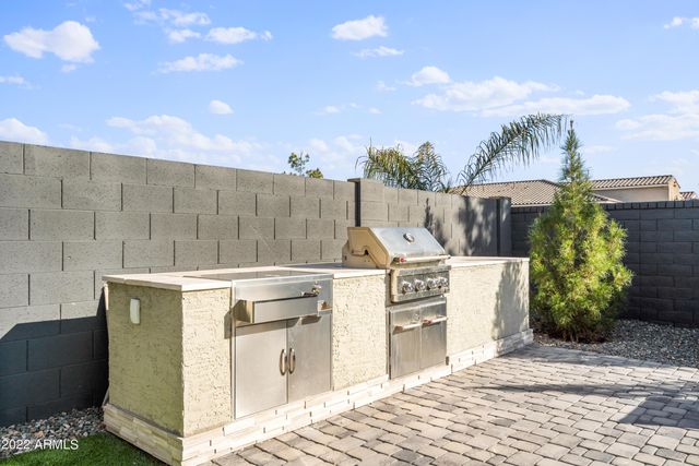 4061 S Emerald Drive, Chandler, AZ 85249