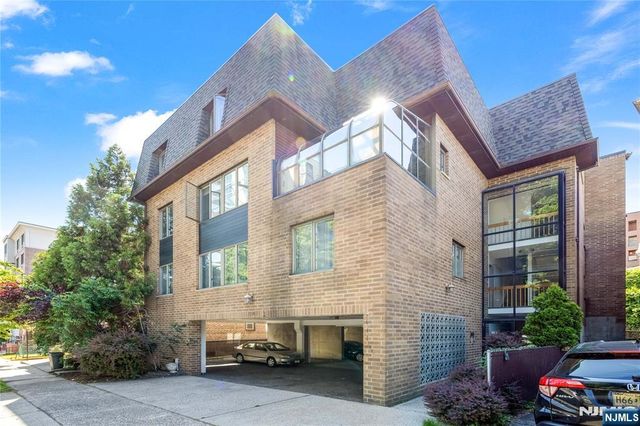 319 Gorge Road C0007, Cliffside Park, NJ 07010