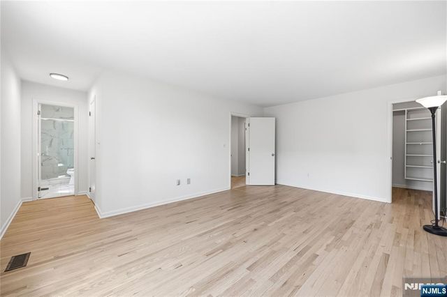 319 Gorge Road C0007, Cliffside Park, NJ 07010