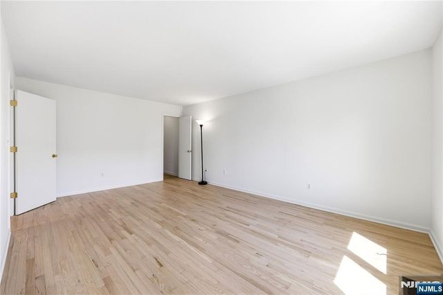 319 Gorge Road C0007, Cliffside Park, NJ 07010