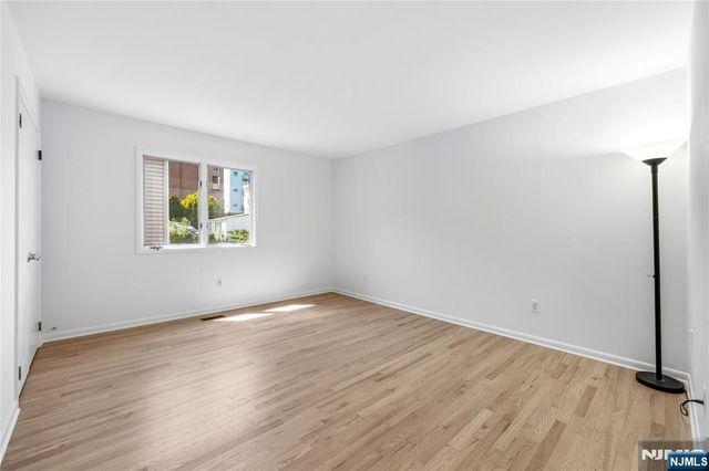 319 Gorge Road C0007, Cliffside Park, NJ 07010