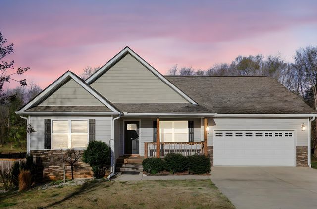 748 Baldwin Orchard Drive, Inman, SC 29349