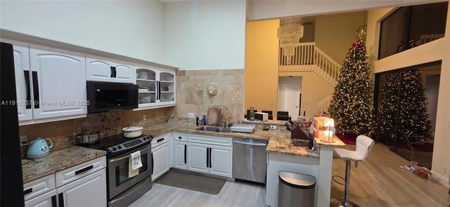 5010 Perignon Way, Coral Springs, FL 33067