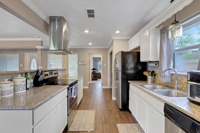 25311 White Oak Lane, Splendora, TX 77372