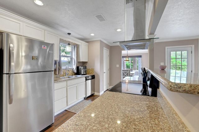 25311 White Oak Lane, Splendora, TX 77372