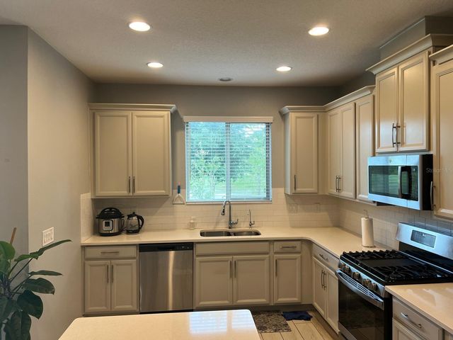 393 EVERTREE LOOP, Sanford, FL 32771