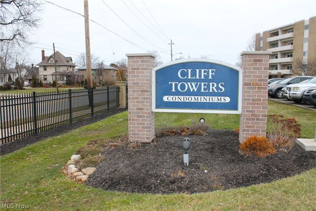 2089 Wooster Road 43, Rocky River, OH 44116