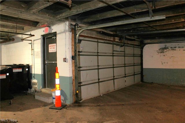 2089 Wooster Road 43, Rocky River, OH 44116