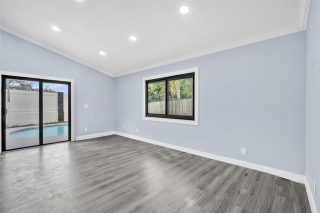 2831 NW 111th Avenue, Sunrise, FL 33322