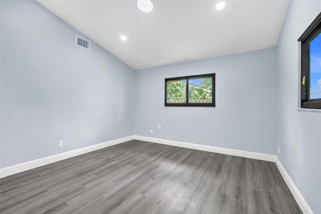 2831 NW 111th Avenue, Sunrise, FL 33322