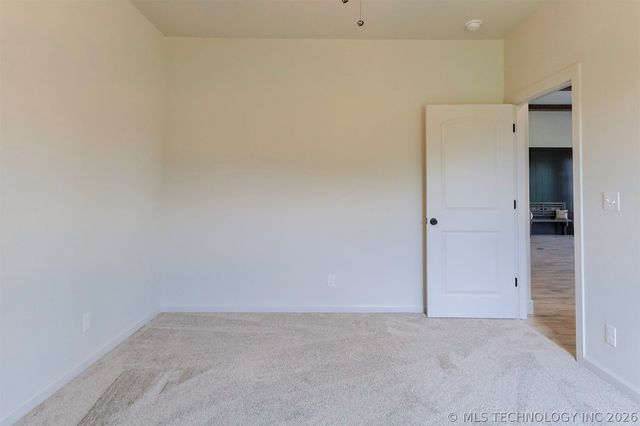 408 S Tall Chief Avenue, Skiatook, OK 74070
