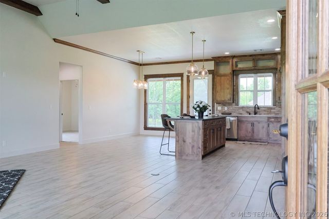 408 S Tall Chief Avenue, Skiatook, OK 74070