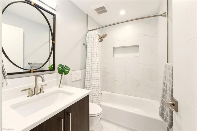 27088 Del LN, Bonita Springs, FL 34135