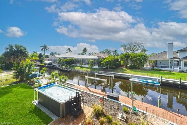 27088 Del LN, Bonita Springs, FL 34135