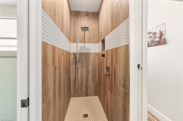 27088 Del LN, Bonita Springs, FL 34135