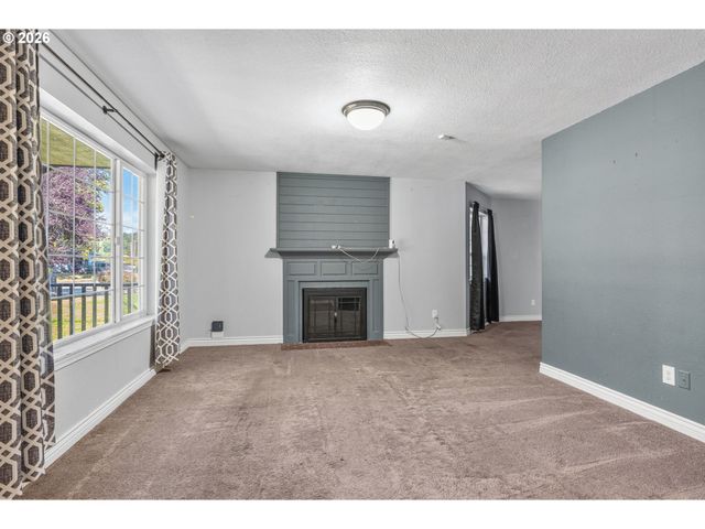2326 WREN Dr, Longview, WA 98632