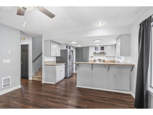 2326 WREN Dr, Longview, WA 98632