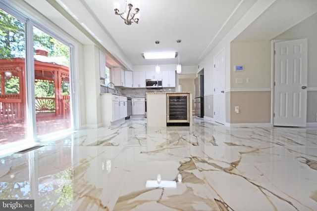 5715 BUTTERFIELD DR, Clinton, MD 20735