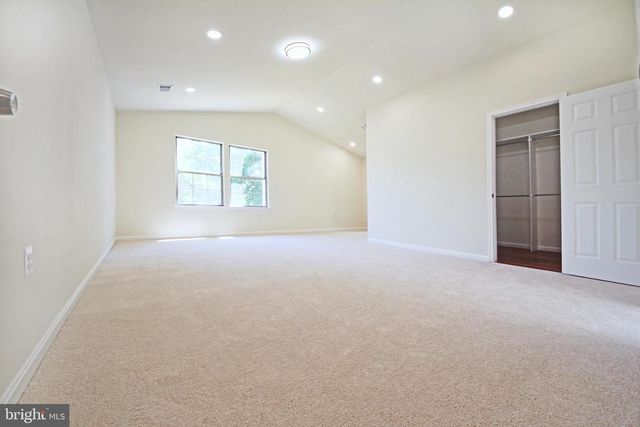 5715 BUTTERFIELD DR, Clinton, MD 20735