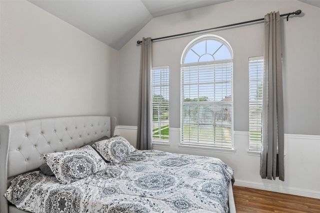 324 Shady Timbers Lane, Murphy, TX 75094