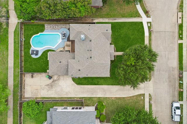 324 Shady Timbers Lane, Murphy, TX 75094