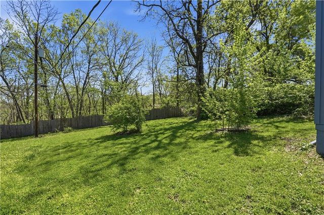 5609 Oakland Avenue, Kansas City, MO 64129