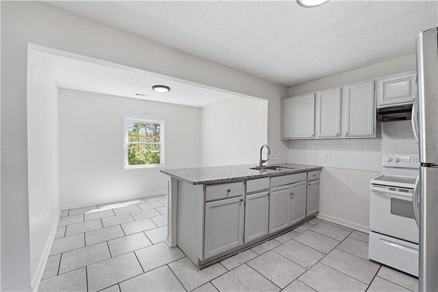 5609 Oakland Avenue, Kansas City, MO 64129