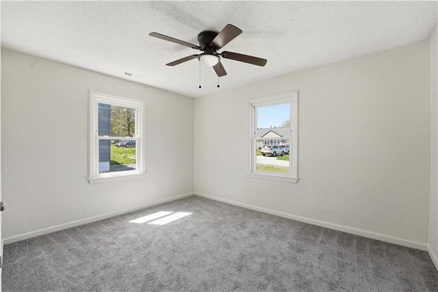 5609 Oakland Avenue, Kansas City, MO 64129