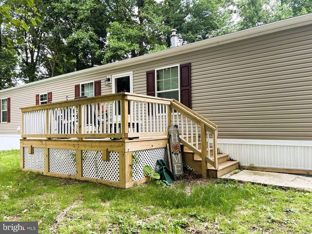 9 ACORN LN, Boyertown, PA 19512