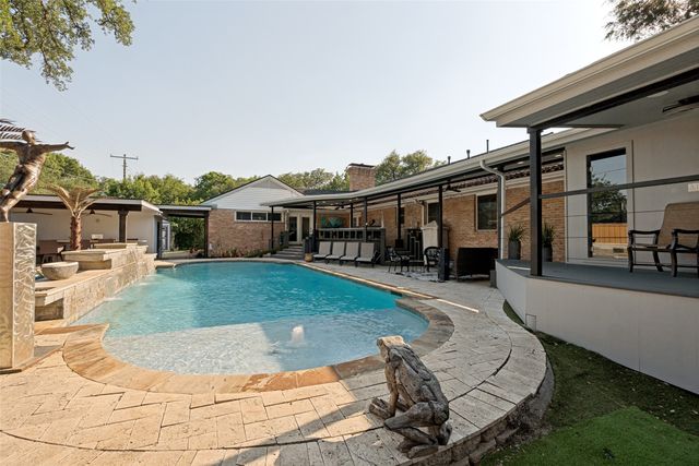 6566 Ridgeview Circle, Dallas, TX 75240