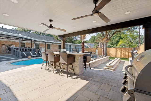6566 Ridgeview Circle, Dallas, TX 75240