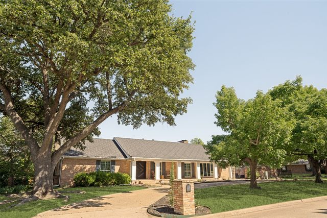 6566 Ridgeview Circle, Dallas, TX 75240