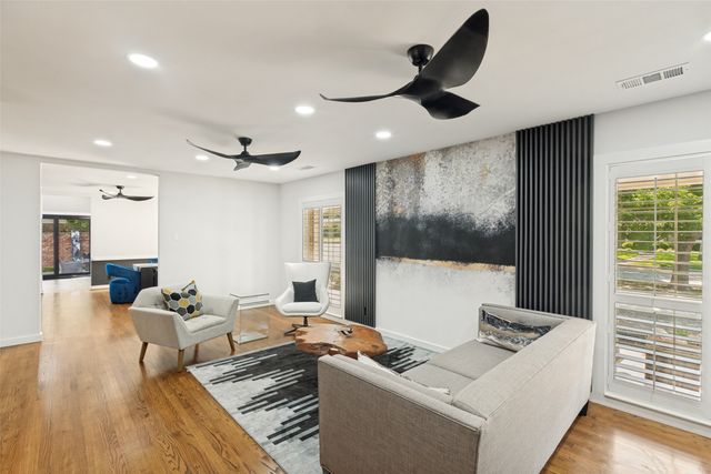 6566 Ridgeview Circle, Dallas, TX 75240