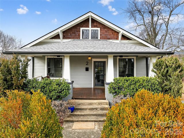 2 Hunt Hill Place, Asheville, NC 28801