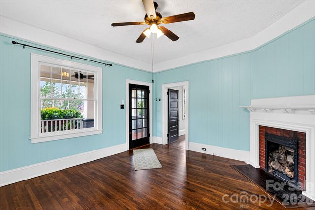 2 Hunt Hill Place, Asheville, NC 28801