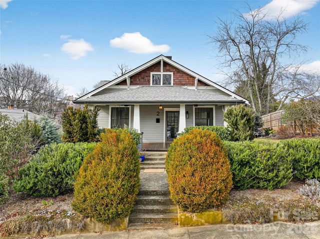2 Hunt Hill Place, Asheville, NC 28801